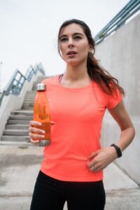 Camisetas esportivas: por que o tecido faz toda a diferença na sua performance?